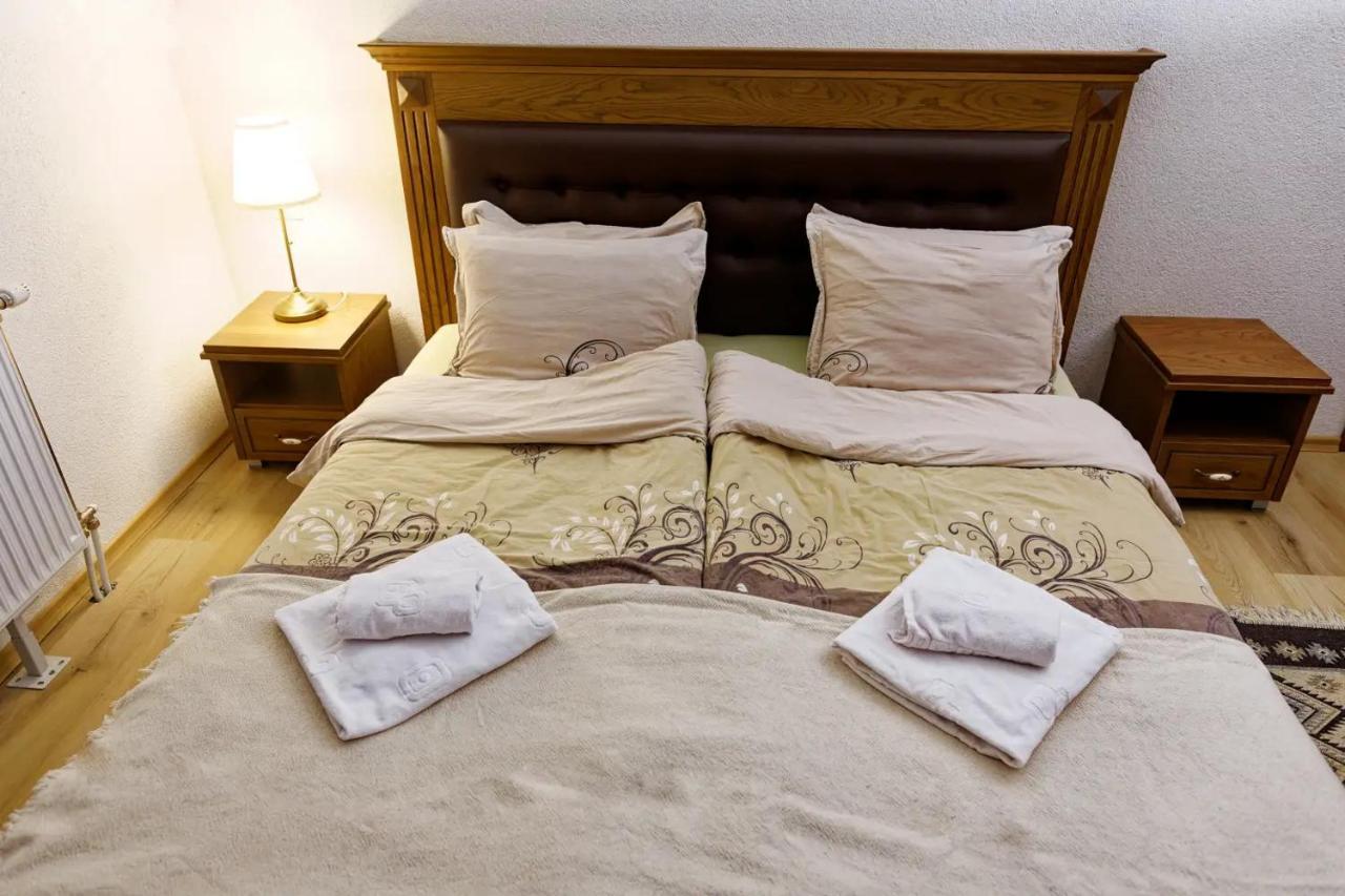 The House Of The Miyaks Hotel Rostusa ภายนอก รูปภาพ
